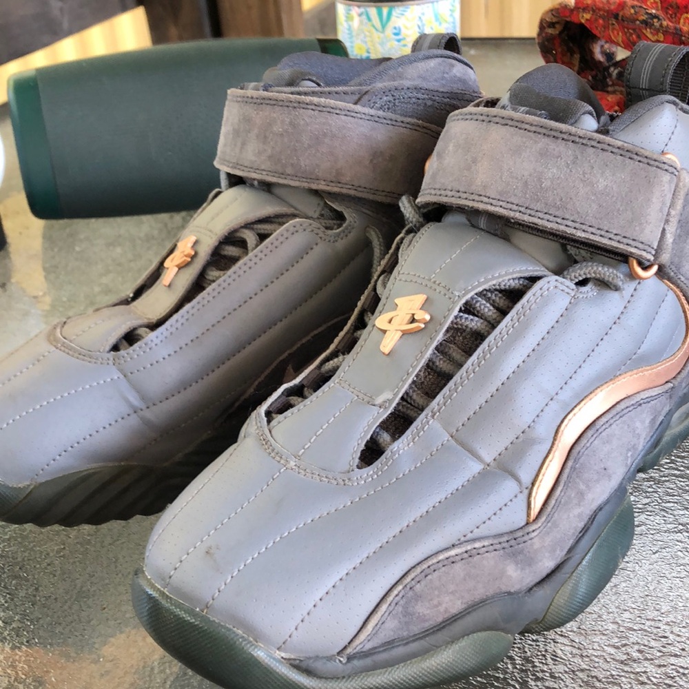 NIKE Air Pennys IV 4 Wolf Grey Metallic Cooper Basketball Sneakers